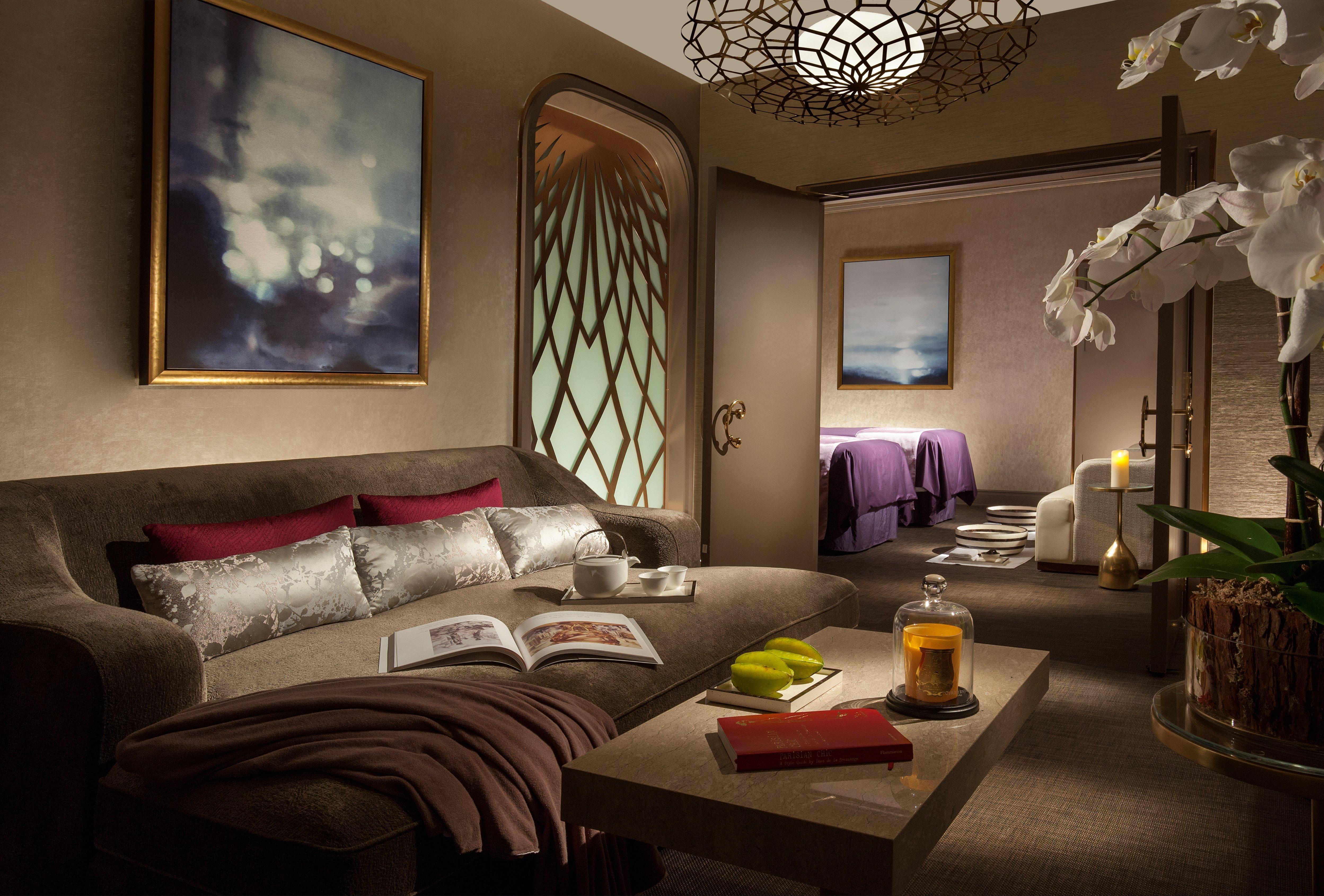 Parisian Hotel 5*